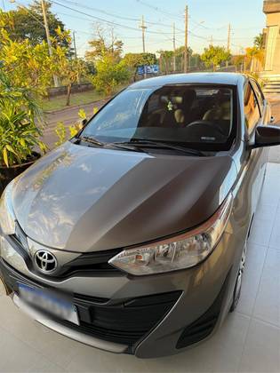 TOYOTA YARIS 1.5 16V FLEX SEDAN XL LIVE MULTIDRIVE TOYOTA YARIS 1.5 16V FLEX SEDAN XL LIVE MULTIDRIVE